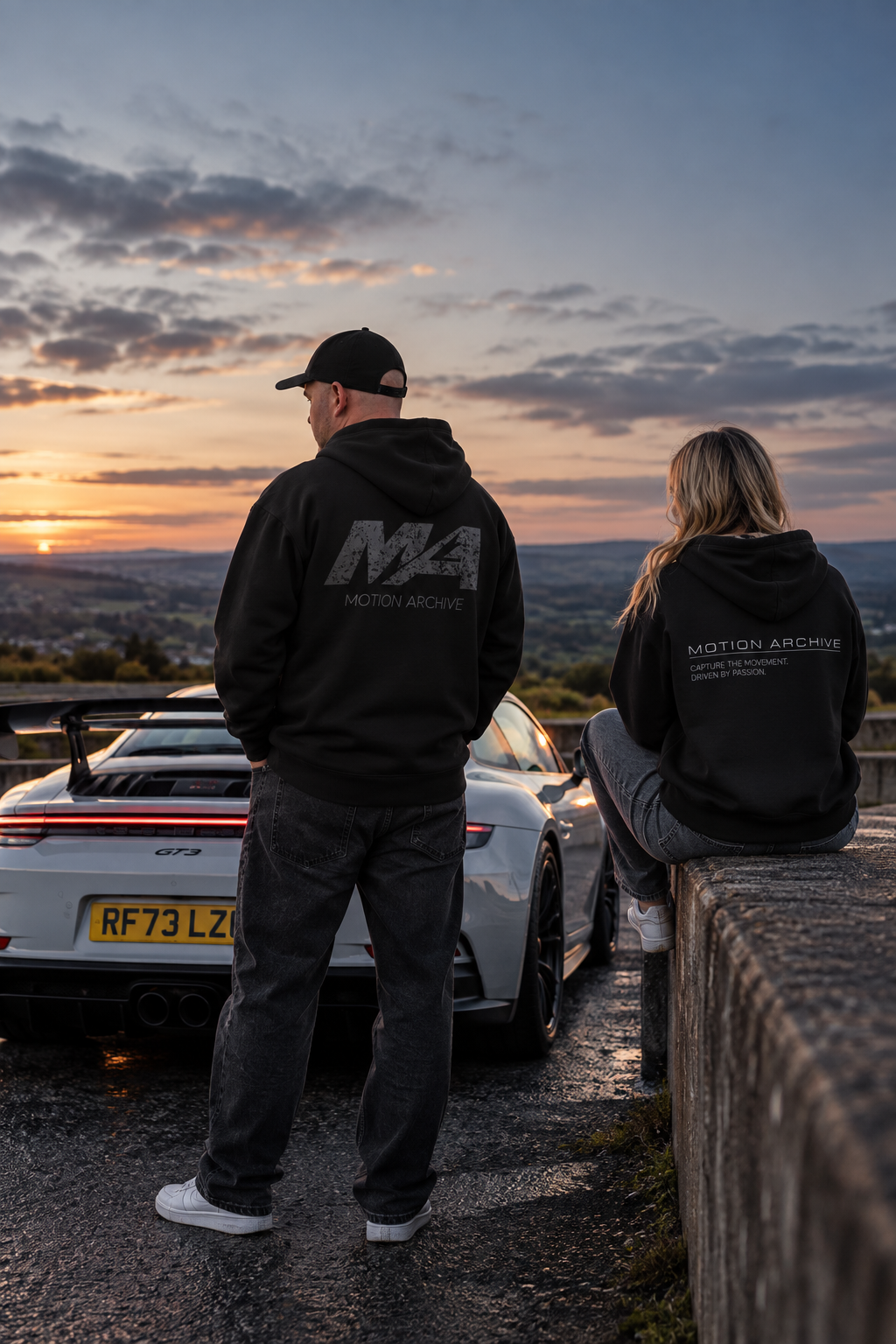 Hoodies & Sweatshirts